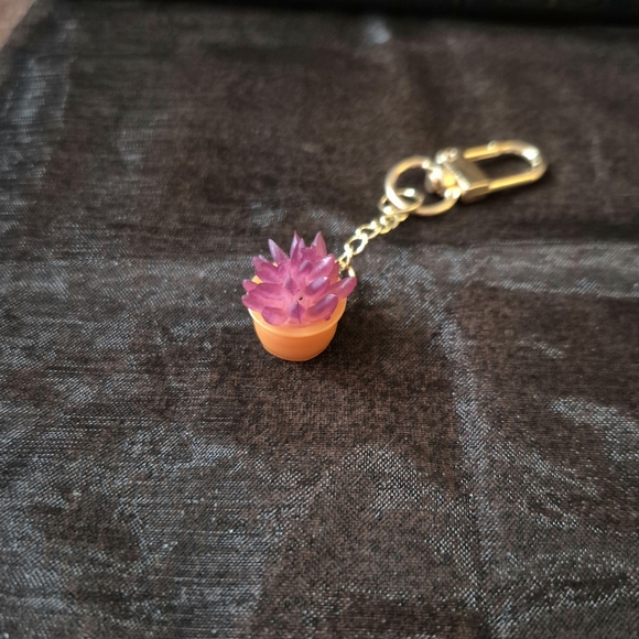 Pink Succulent Keychain - Picture 3 of 3
